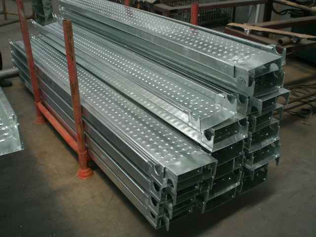 scaffolding planks